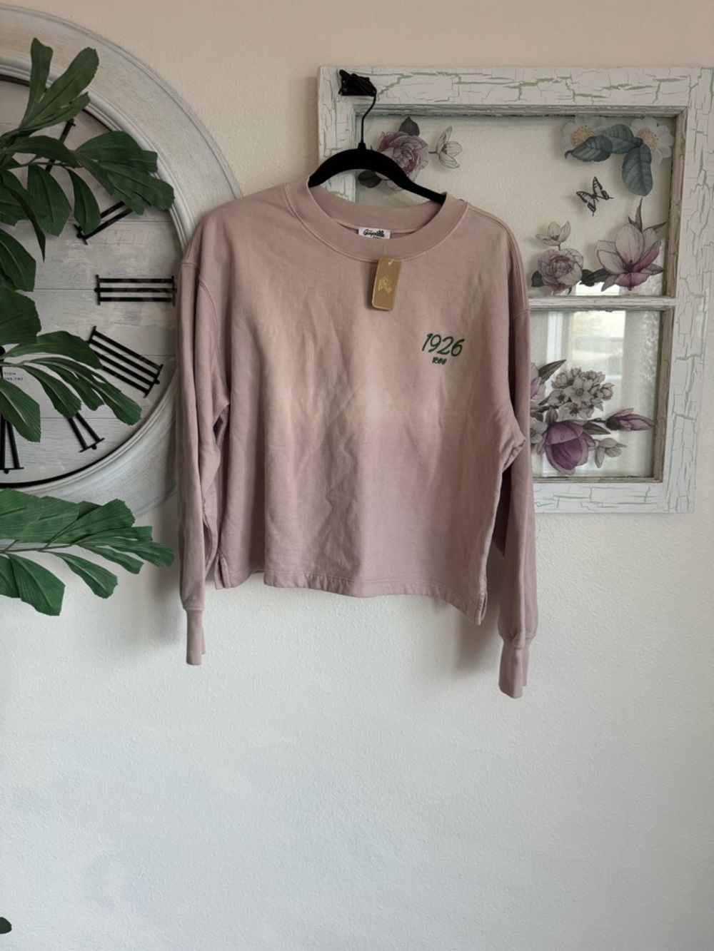 Boyville 1926 Cropped Sweatshirt Long Sleeve Mauve Pink NWT Medium